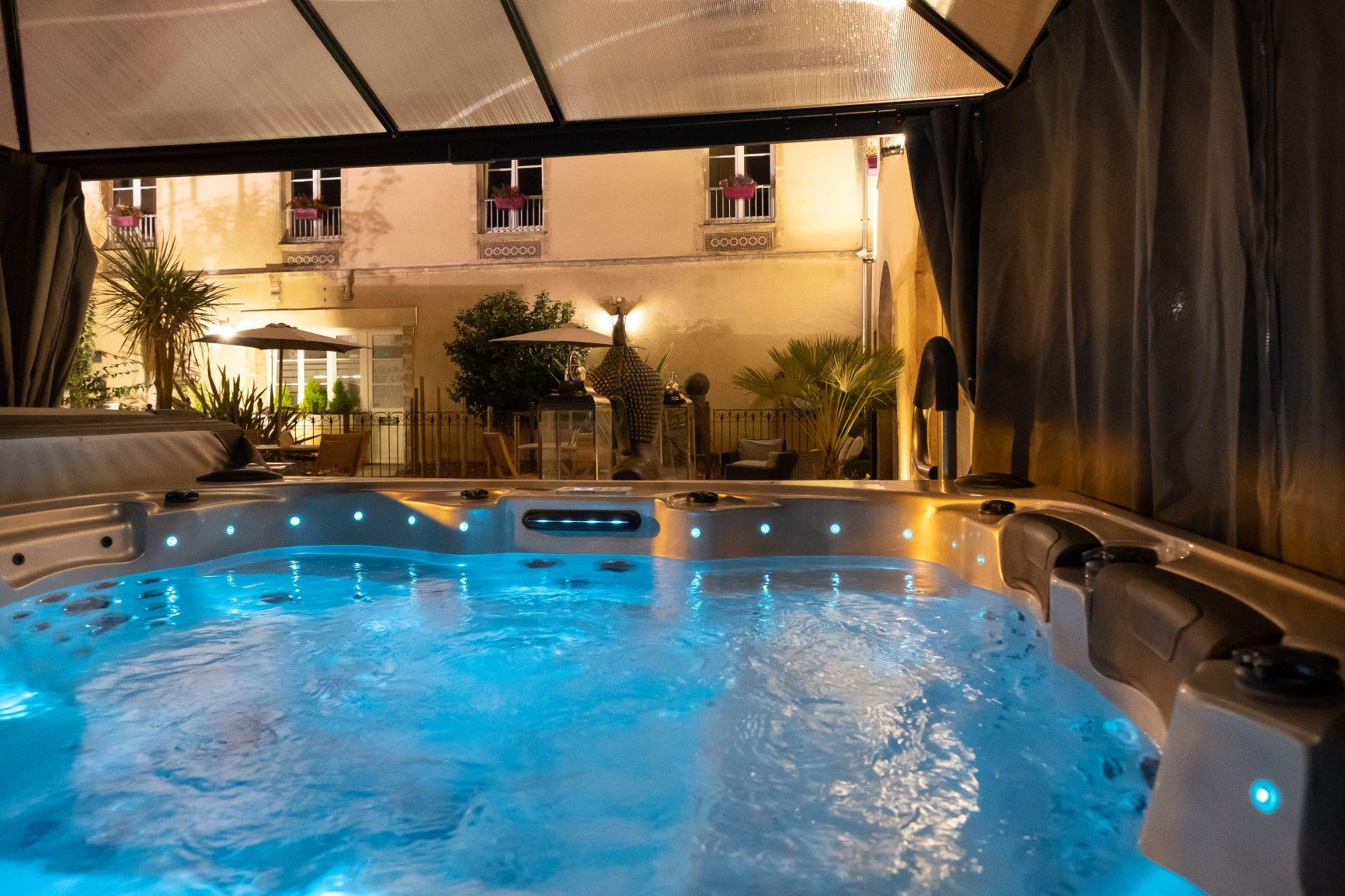 Hotel De Brunville & Spa Bayeux Bagian luar foto