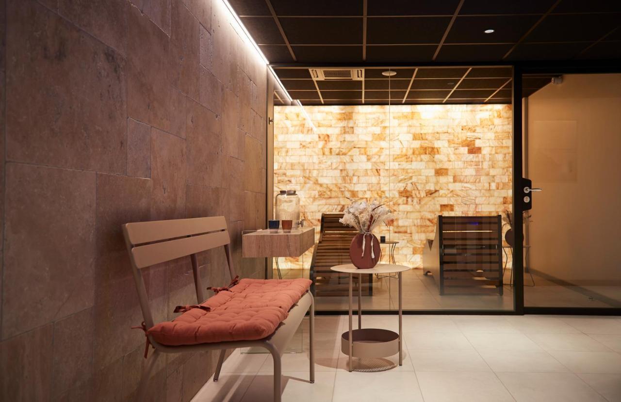 Hotel De Brunville & Spa Bayeux Bagian luar foto
