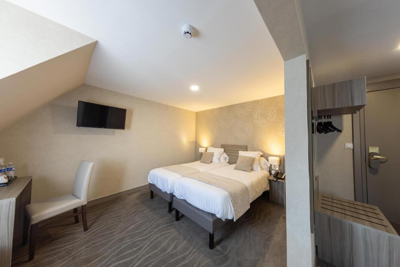 Hotel De Brunville & Spa Bayeux Bagian luar foto