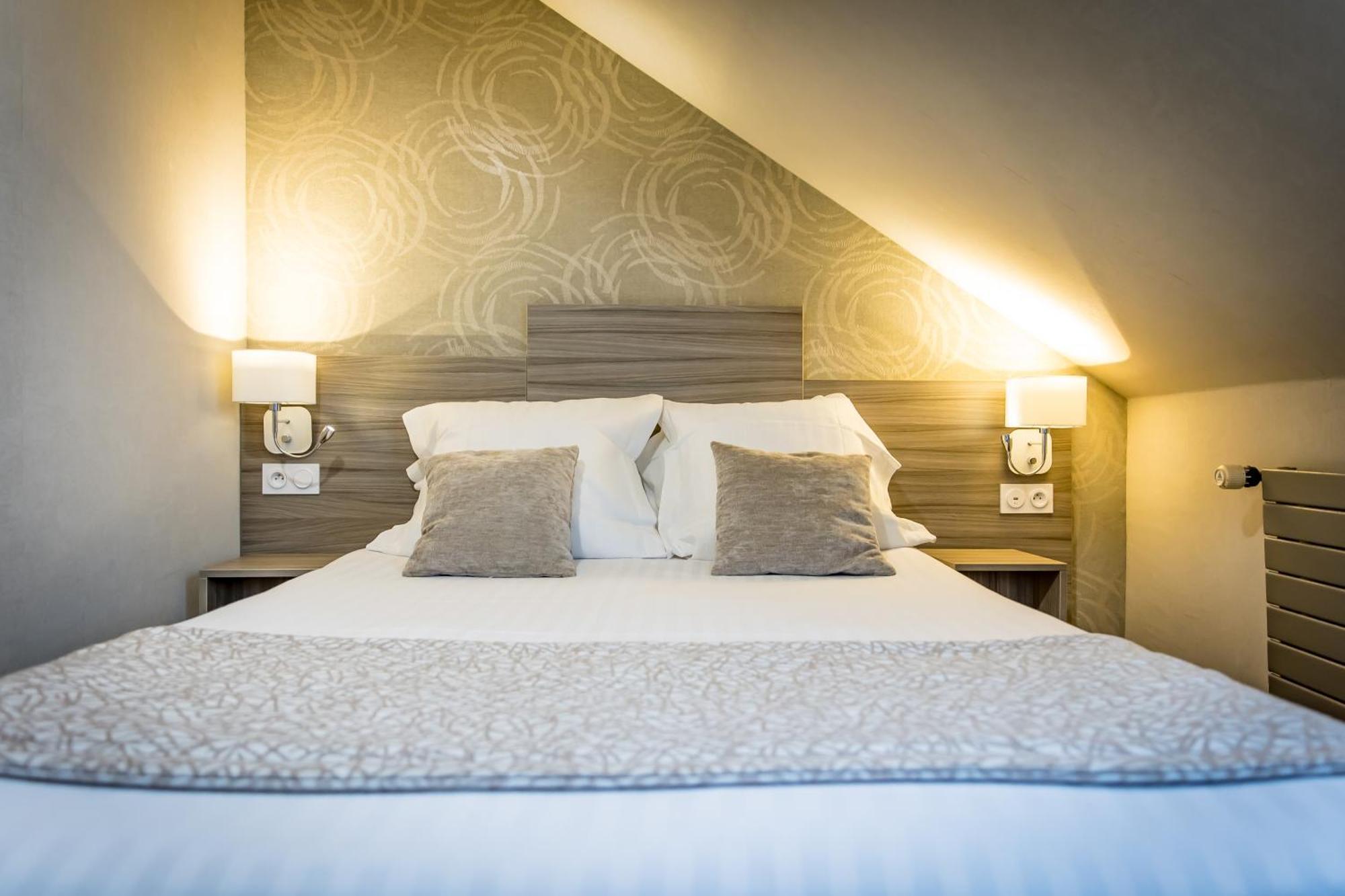 Hotel De Brunville & Spa Bayeux Bagian luar foto