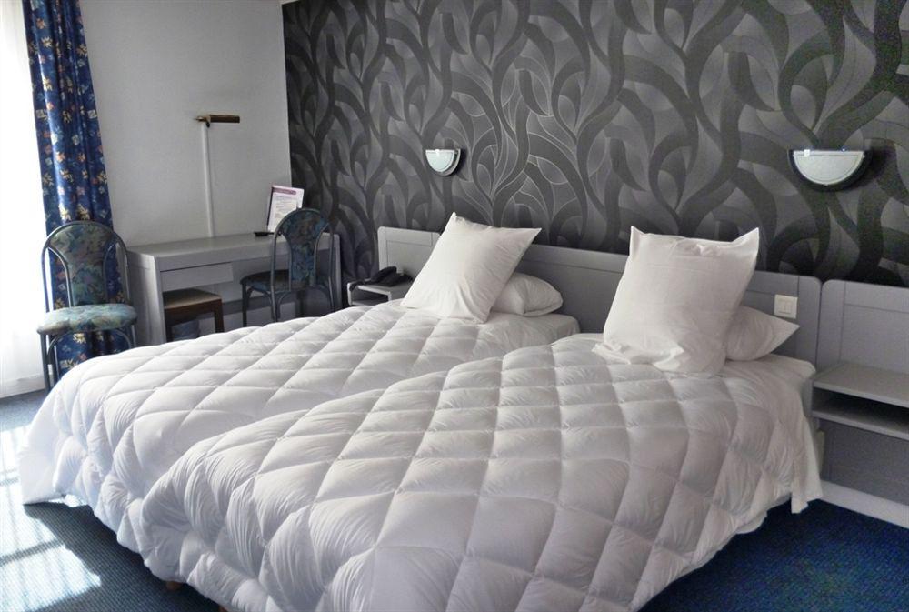 Hotel De Brunville & Spa Bayeux Bagian luar foto